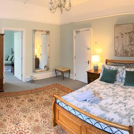 Villa With Park Views Close To Liverpool Centre Exterior photo